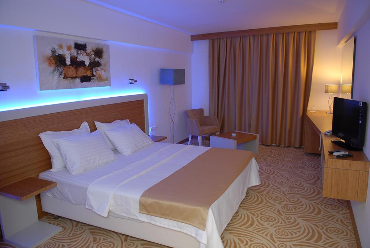 Hotel Egge Cesme Bagian luar foto